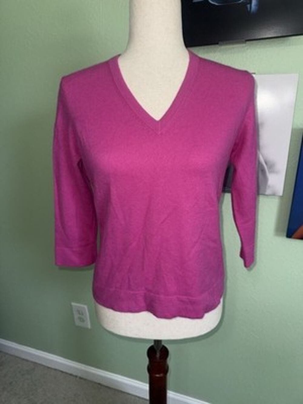 Lands End Womens Small 6-8 100% Cashmere V Neck Sweater Pink Pullover Top